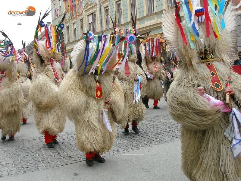 درباره فرهنگ اسلوونی و آداب و رسوم این کشور با دکوول همراه باشید.