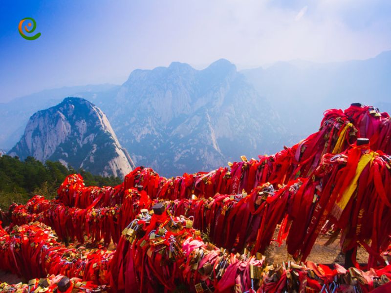 درباره کوه هوآ به عنوان مکان زیارتی به این مقاله از دکوول همراه باشید.