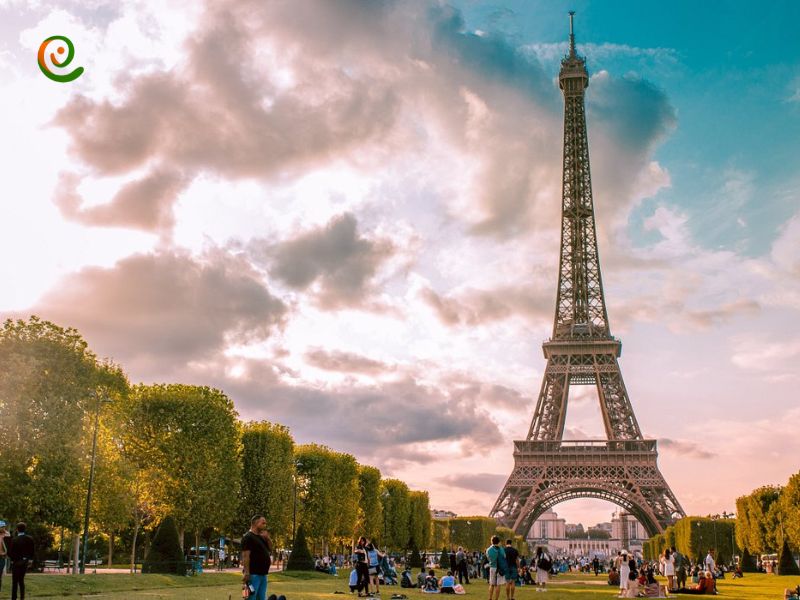 درباره معماری برج ایفل در پاریس با این مقاله از دکوول همراه با ما باشید.