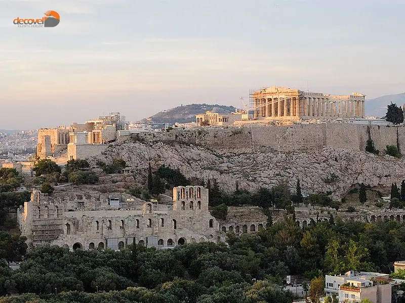 درباره تاریخچه و اسطوره‌های یونانی با این مقاله از وب سایت دکوول همراه باشید.