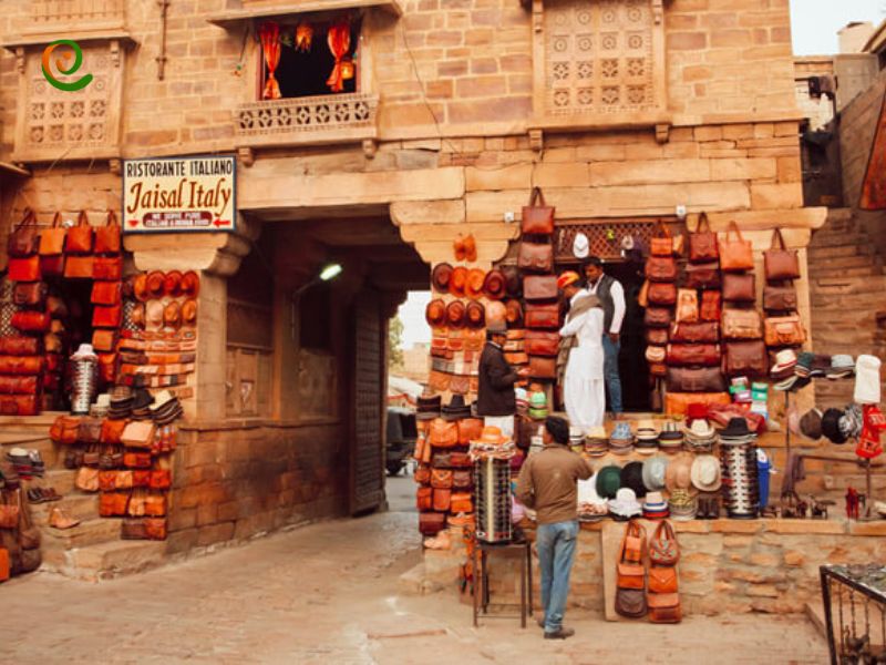 درباره بازارها و خرید در راجستان با این مقاله از دکوول همراه باشید.