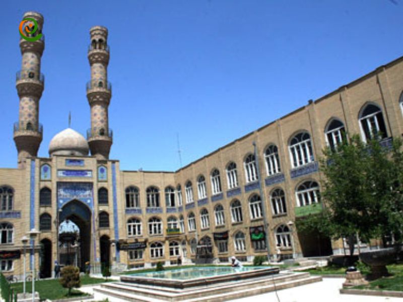 مدرسه علمیه طالبیه بازار تبریز را در دکوول ببینید.