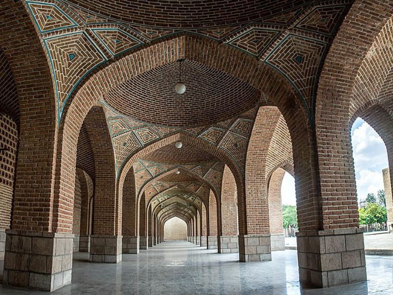 درباره ستون ها مسجد کبود تبریز با این مقاله از دکوول همراه باشید.
