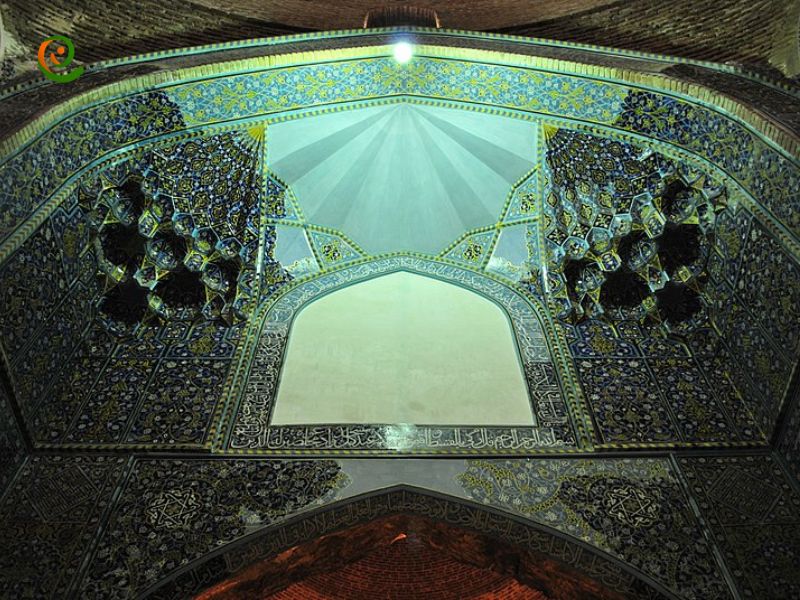 درباره تزئینات مسجد کبود تبریز با این مقاله از دکوول همراه باشید.