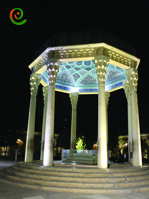 حافظیه شیراز از جمله مهمترین جاذبه های گردشگری شیراز است. عکس حافظیه شیراز را دکوول در خدمت شما قرار داده است