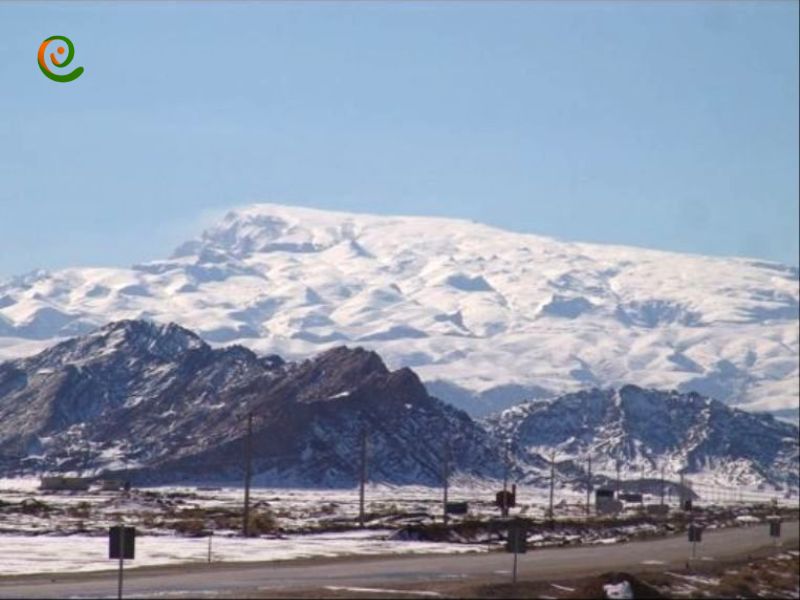درباره قله شیر کوه یزد با دکوول همراه باشید.