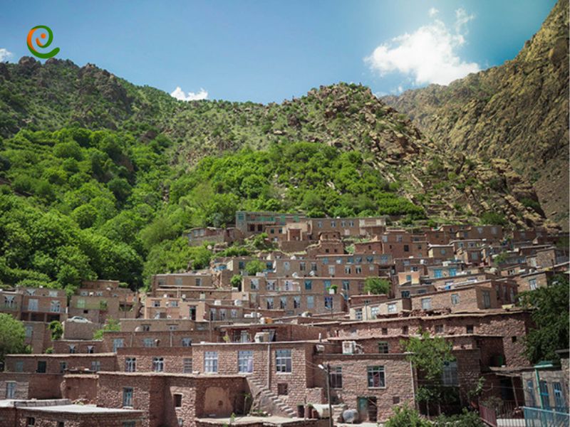 درباره بهترین زمان سفر به روستای نگل کردستان با دکوول همراه باشید.