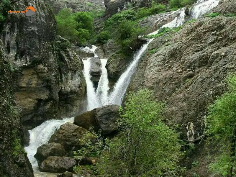 درباره آبشار ازنادر در استان لرستان شهر دورود با این مقاله از دکوول همراه باشید.