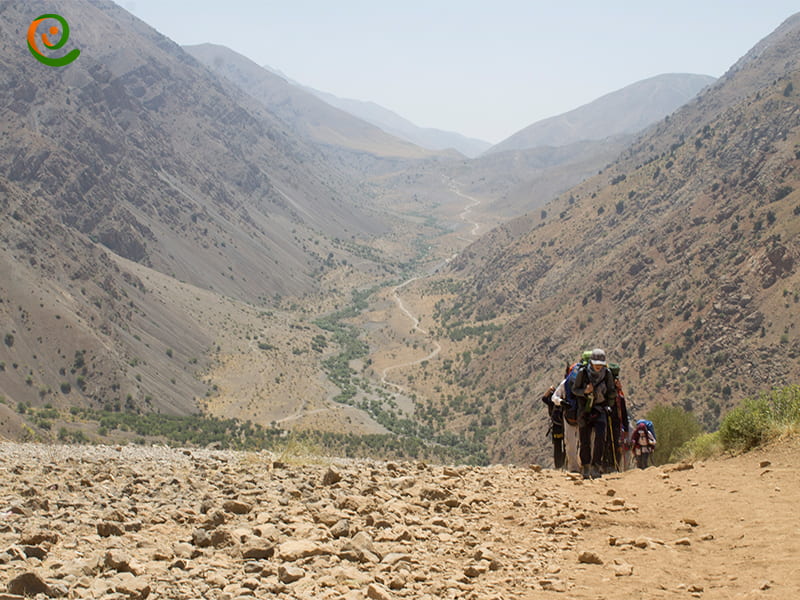 مسیر پیاده روی دریاچه گهر که در استان لرستان و در شهر دورود واقع شده است