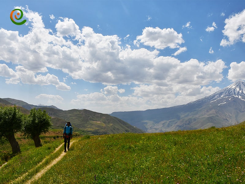 دشت آزو و طبیعت زیبای آن که واقع در روستای نوا است از جاذبه های گردشگری استان مازندران است.