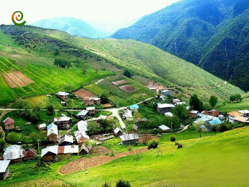 درباره زیبایی ها و جاذبه های دیدنی چمنستان استان مازندران در دکوول بخوانید.