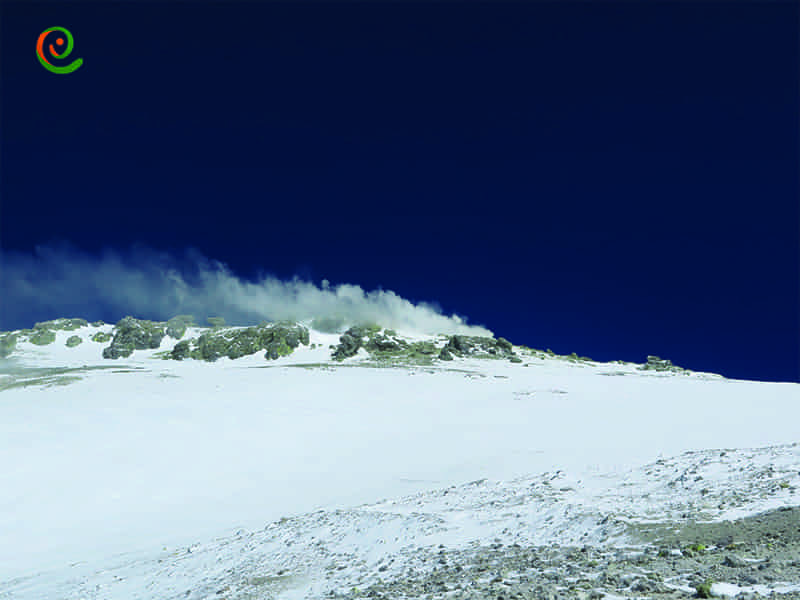 تپه گوگردی دماوند و گاز گوگرد دماوند و صعود به قله دماوند در زمستان