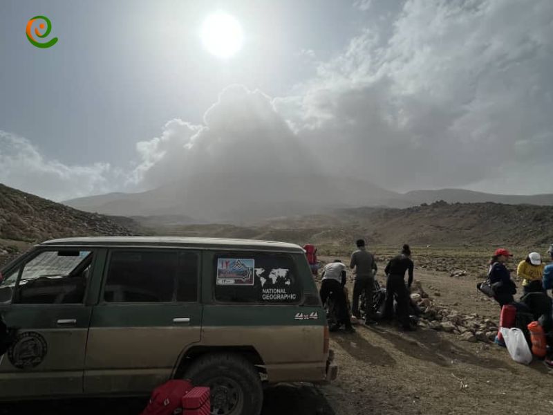ابتدای مسیر صعود به قله دماوند از جبهه غربی در دکوول ببینید و بخوانید