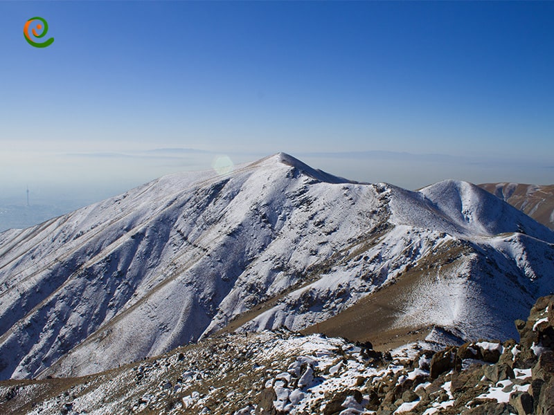 قله چین کلاغ و دوشاخ از قلل منطقه غرب تهران
