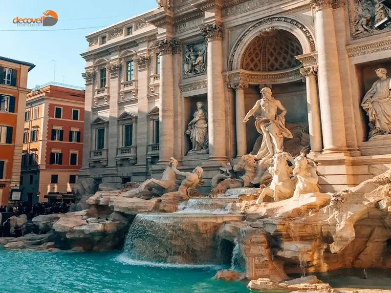 کشور ایتالیا کشوری در قلب اروپا با تاریخی چند هزار ساله است درباره آن در دکوول ببینید و بخوانید.