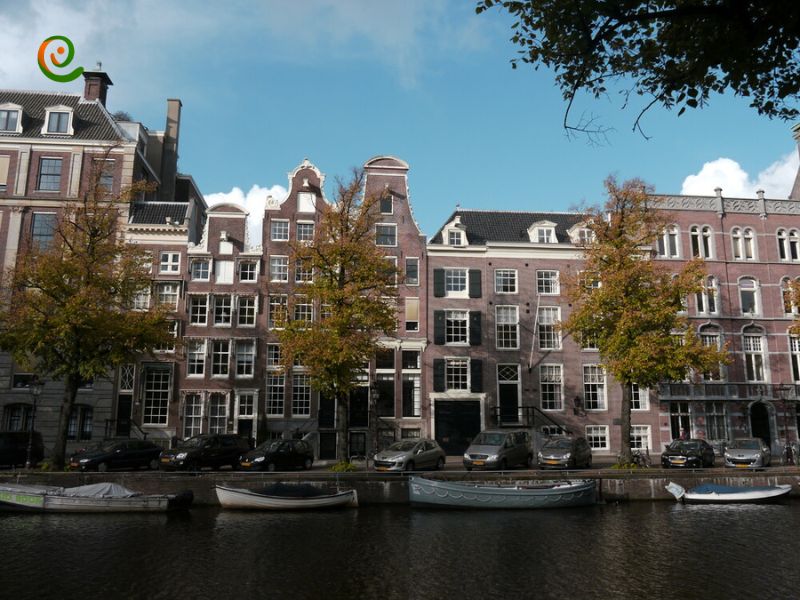 درباره خانه‌های سنتی آمستردام با این مقاله از دکوول همراه باشید.
