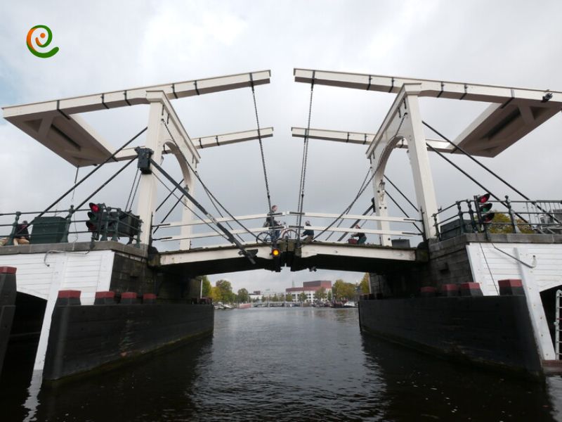 درباره بازدید از پل‌ها آمستردام با این مقاله از دکوول همراه باشید.