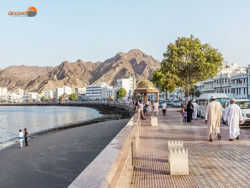 درباره روابط بین المللی و ویژگی های منحصربفرد کشور عمان در دکوول بخوانید.