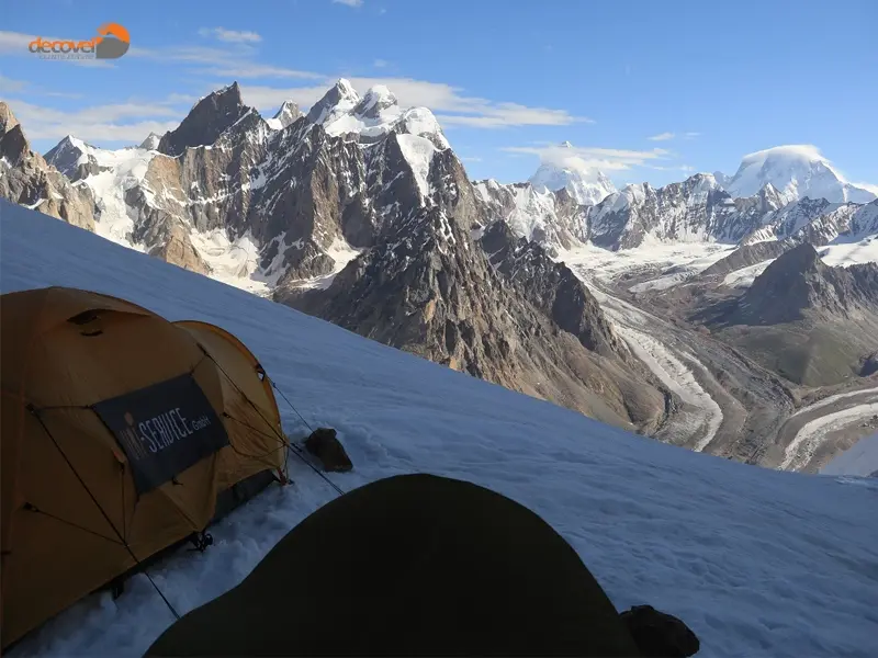 درباره بهترین زمان برای صعود به قله لیلا پیک با این مقاله از دکوول همراه باشید.
