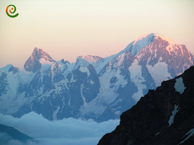 قله البروس بلندترین قله اروپا، با دکوول همراه باشید