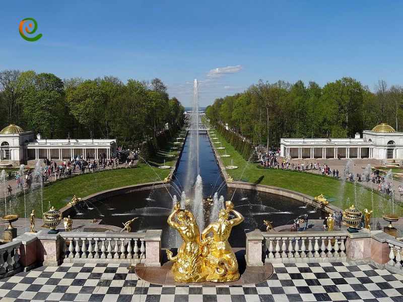 درباره معماری کاخ پترهوف روسیه با این مقاله از دکوول همراه باشید.