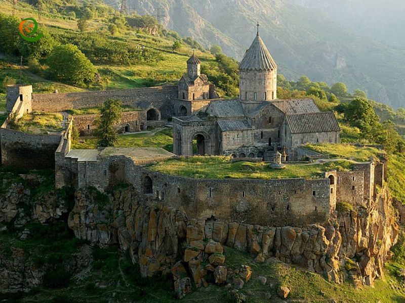 درباره کلیسای تاتو در ارمنستان در دکوول بخوانید.