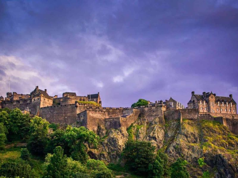 قلعه ادینبورگ در اسکاتلند (دژ ادینبرو)