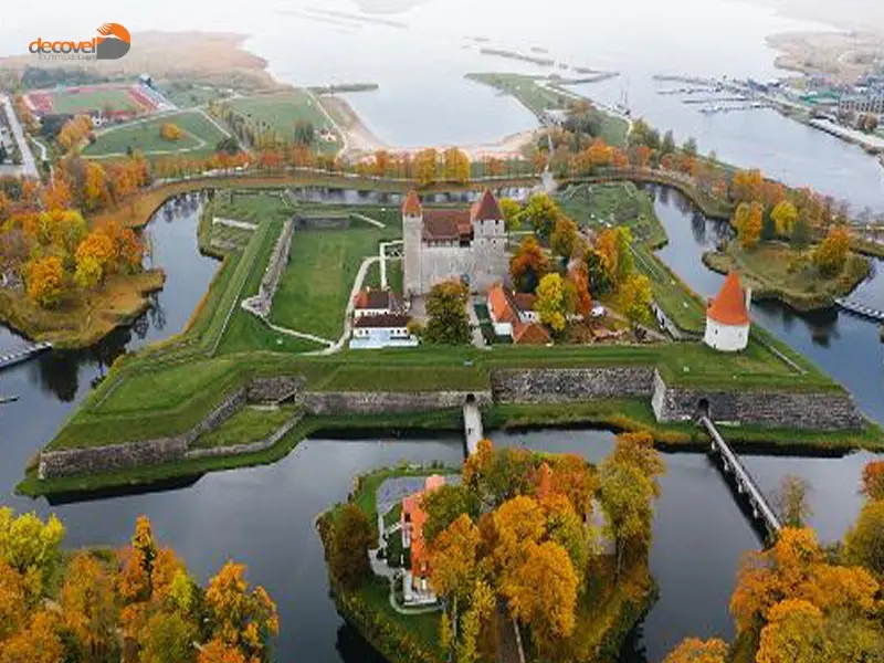 درباره جاذبه های گردشگری تاریخی و طبیعی کشور استونی در دکوول بخوانید.