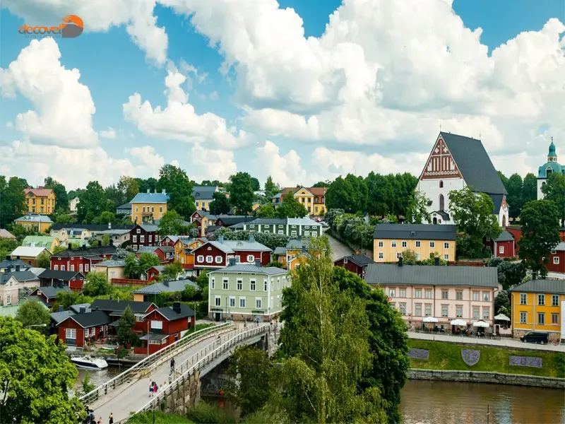 درباره شهر زیبای پوروو در فنلاند در دکوول بخوانید.