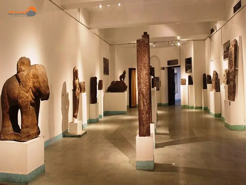 درباره مجموعه‌های دائمی و نمایشگاه‌های موقت موزه ملی مالدیو در دکوول بخوانید.