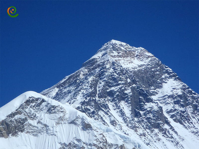قله اورست در کدام کشور قرار دارد را از وب سایت دکوول بخوانید