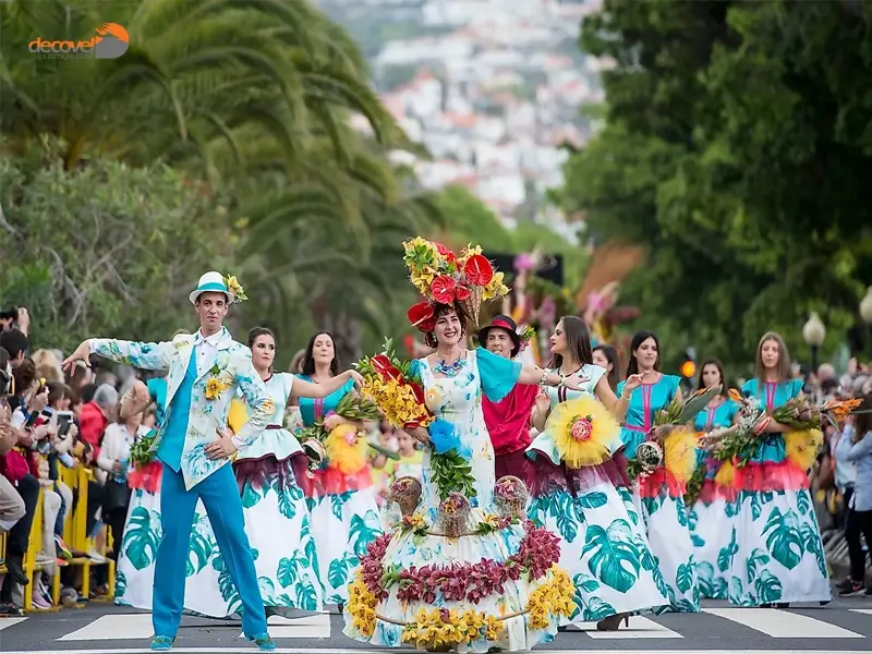 درباره فرهنگ و آداب رسوم کشور پرتغال در دکوول بخوانید.