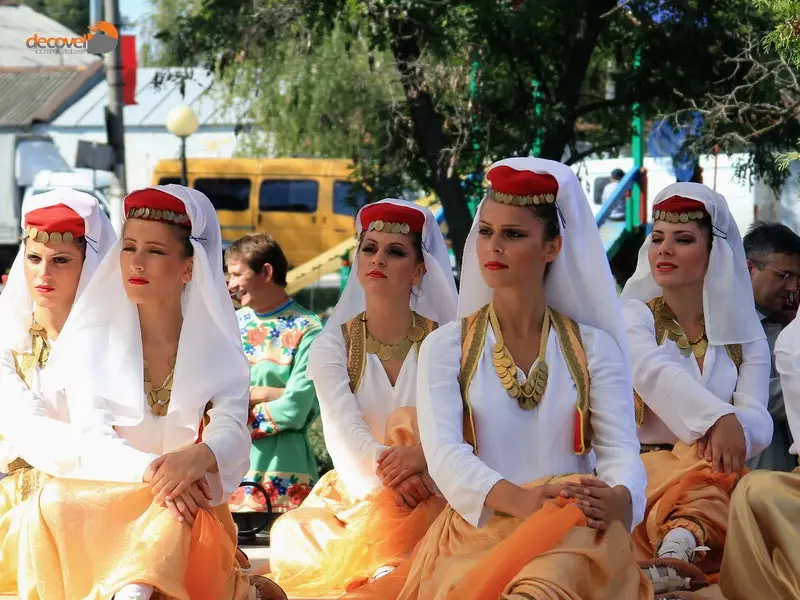 درباره فرهنگ و آداب و رسوم کشور صربستان در دکوول بخوانید.