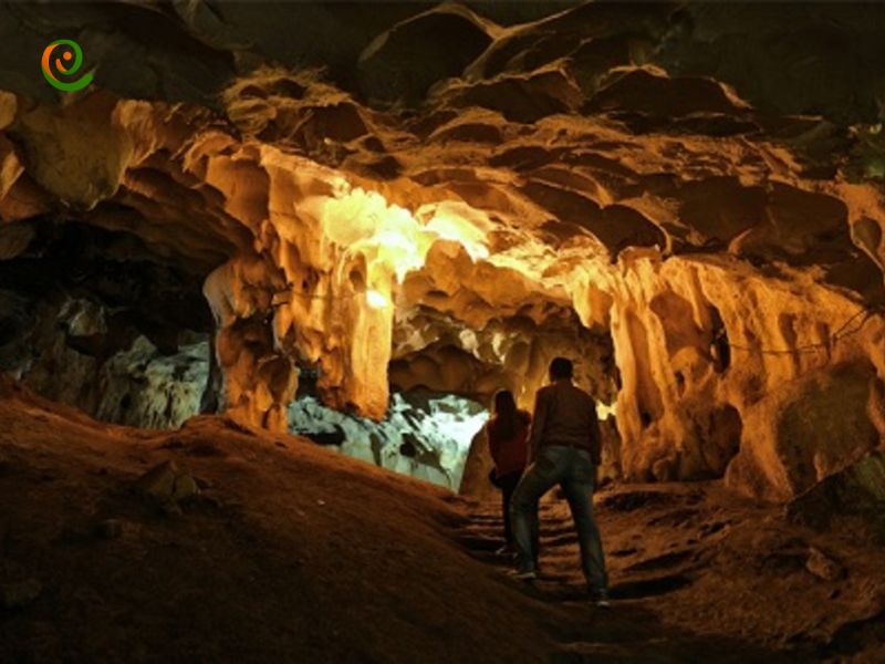درباره غار موزه ی کارائین در دکوول بخوانید.