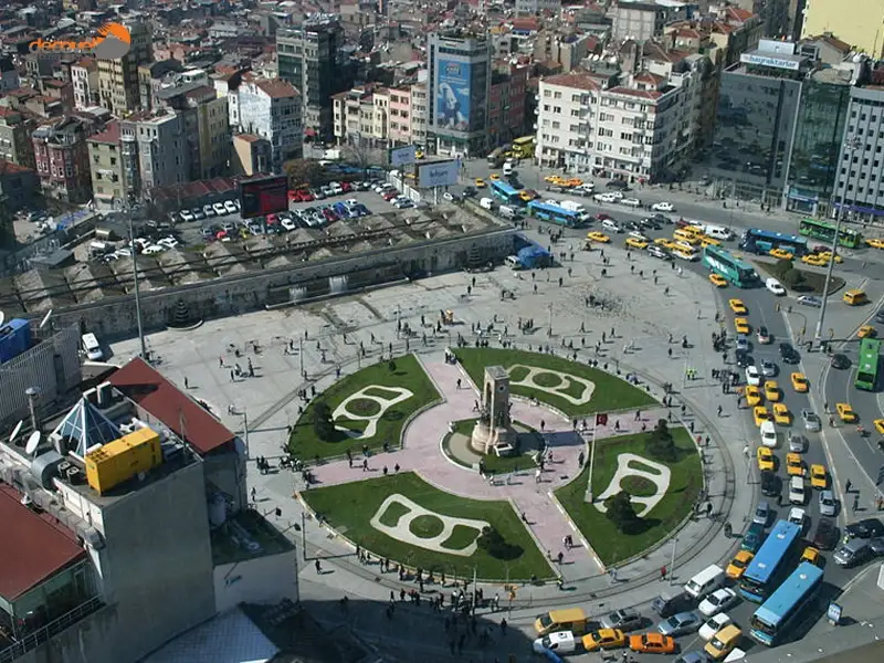تاریخچه میدان تکسیم در استانبول ترکیه را در دکوول بخوانید.